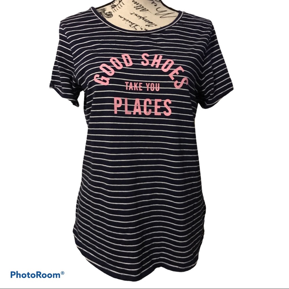 Old Navy EveryWear Graphic Curved-Hem Tee /Medium